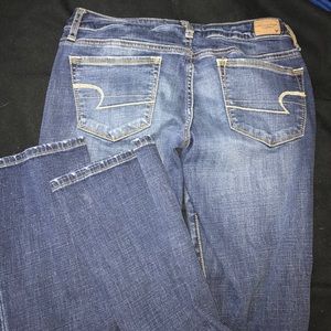 American eagle medium wash skinny kick jeans! SZ 8