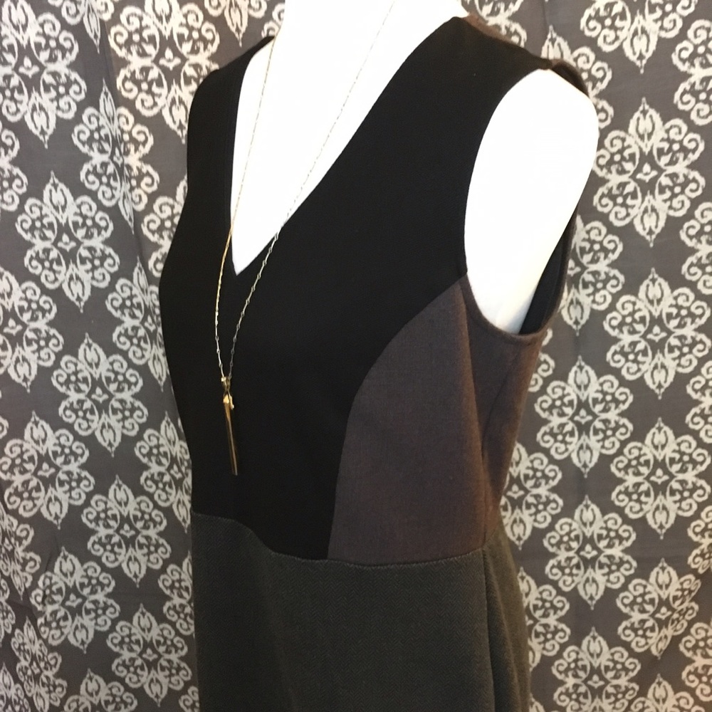 LOFT shift dress with classic fabric combination