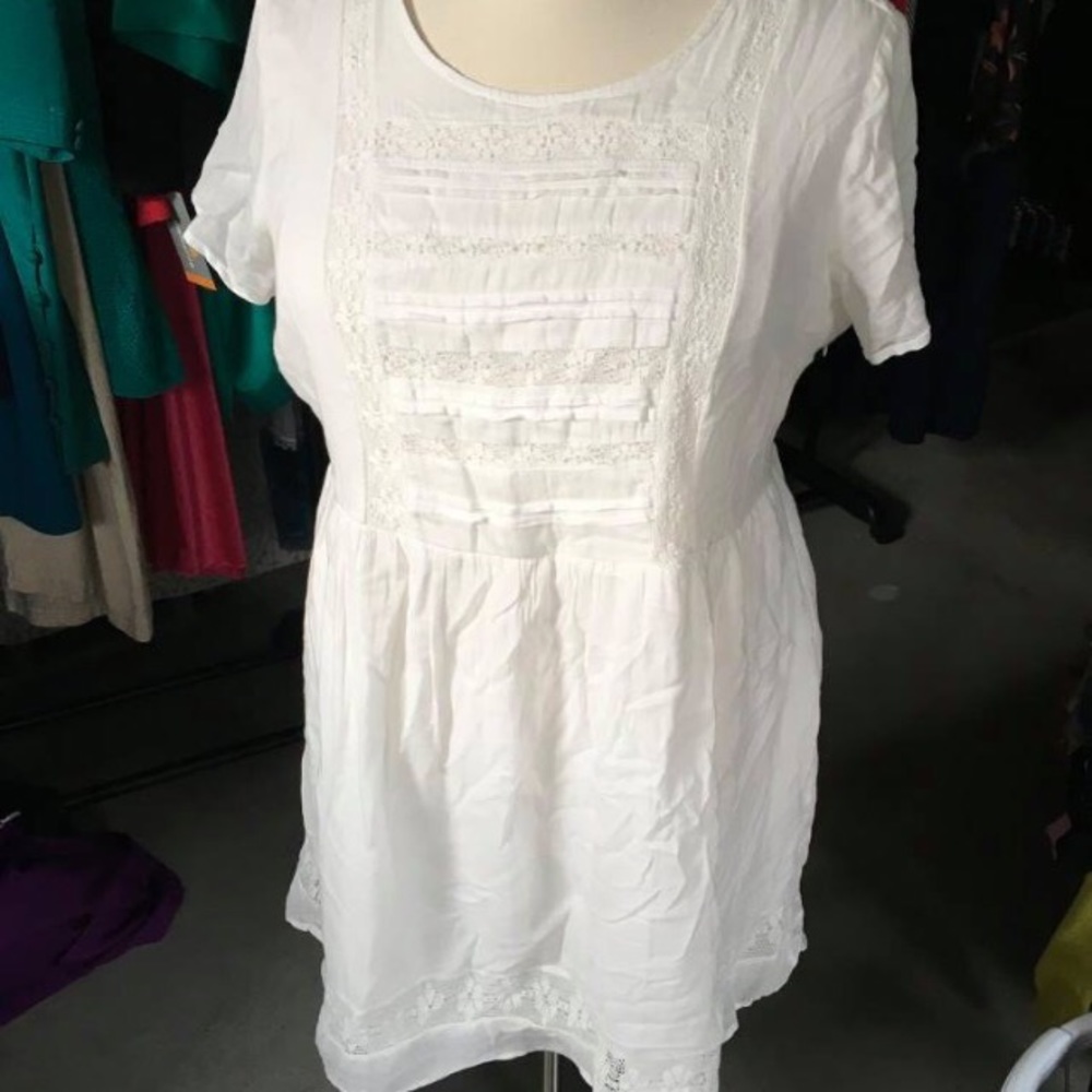 Beautiful white cotton dress
