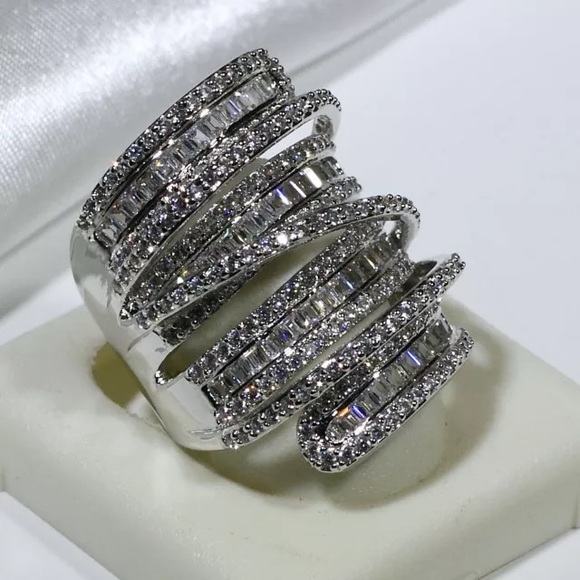 18k White Gold Filled AAA CZ Cluster Ring - Picture 4 of 5