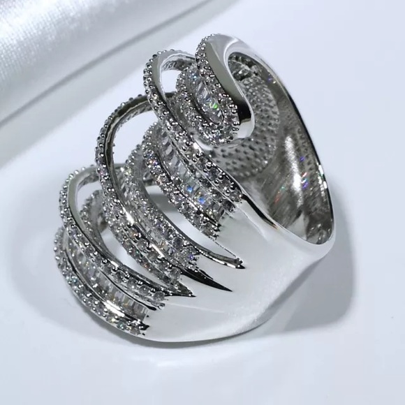18k White Gold Filled AAA CZ Cluster Ring - Picture 5 of 5