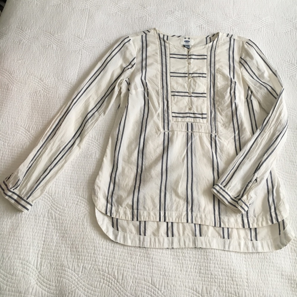 2 for $10 🌸🌸Old Navy Vintage Look Stripes - Picture 2 of 4