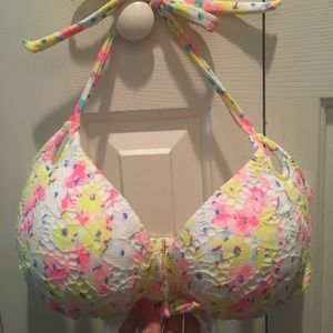 Victoria Secret Add 2 cups bikini top 32dd