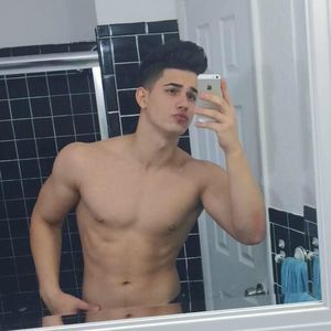 Meet your Posher, Adrian