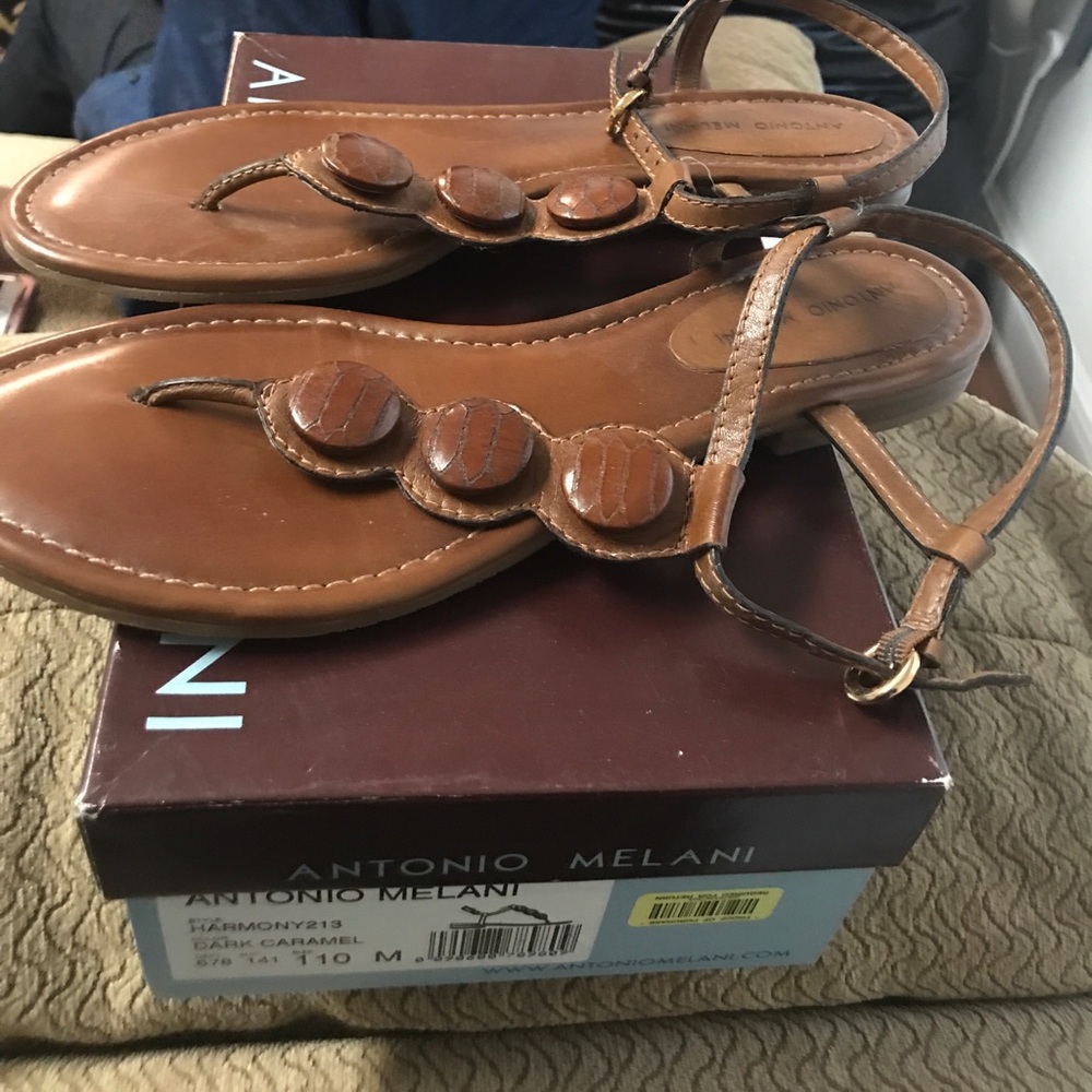 Sandals - Picture 2 of 3