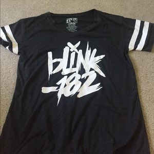 Blink 182 black Tee