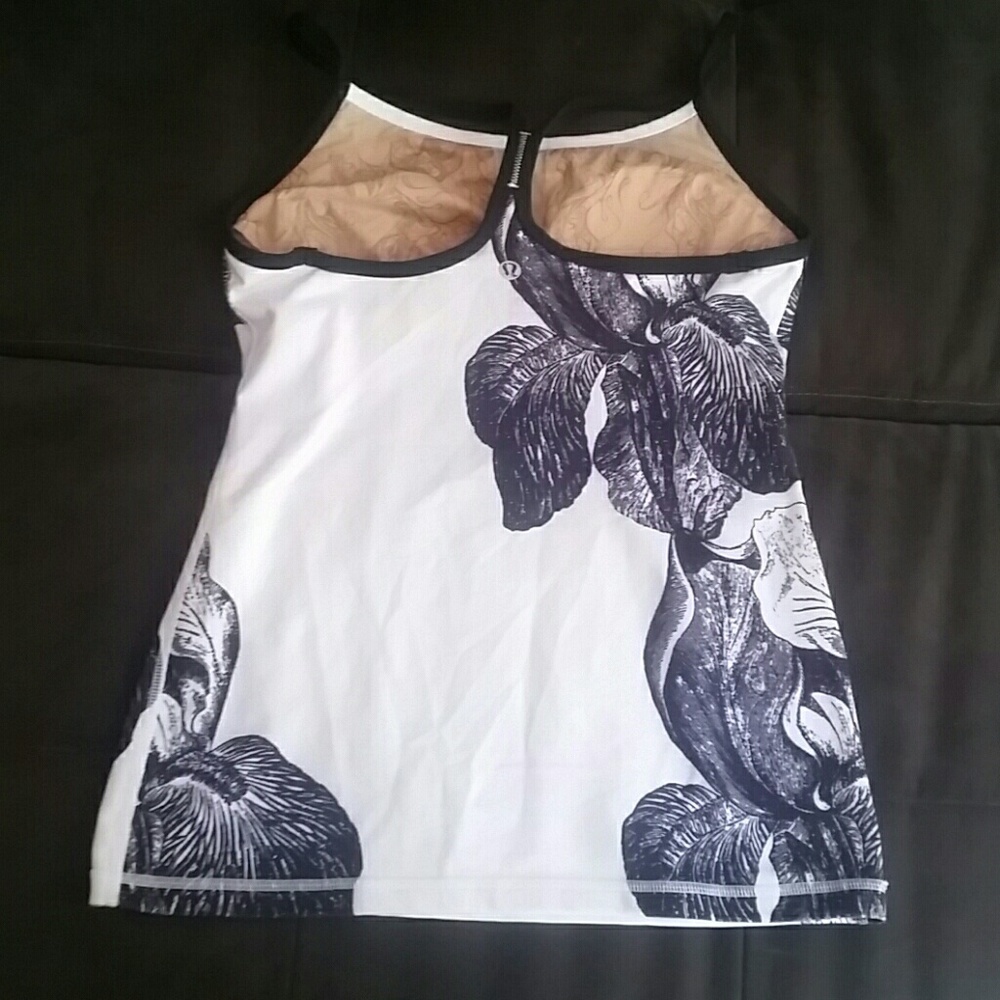 Lululemon - Picture 2 of 2