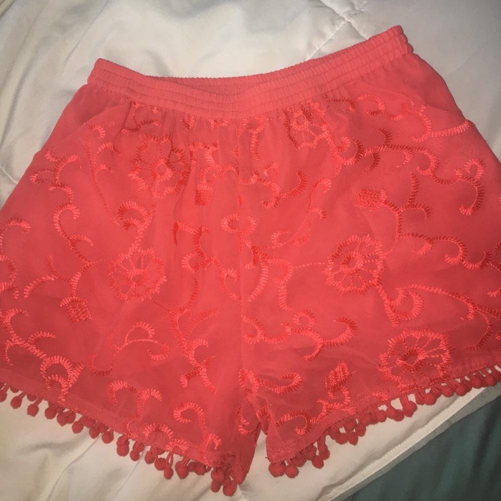 soft short with pockets