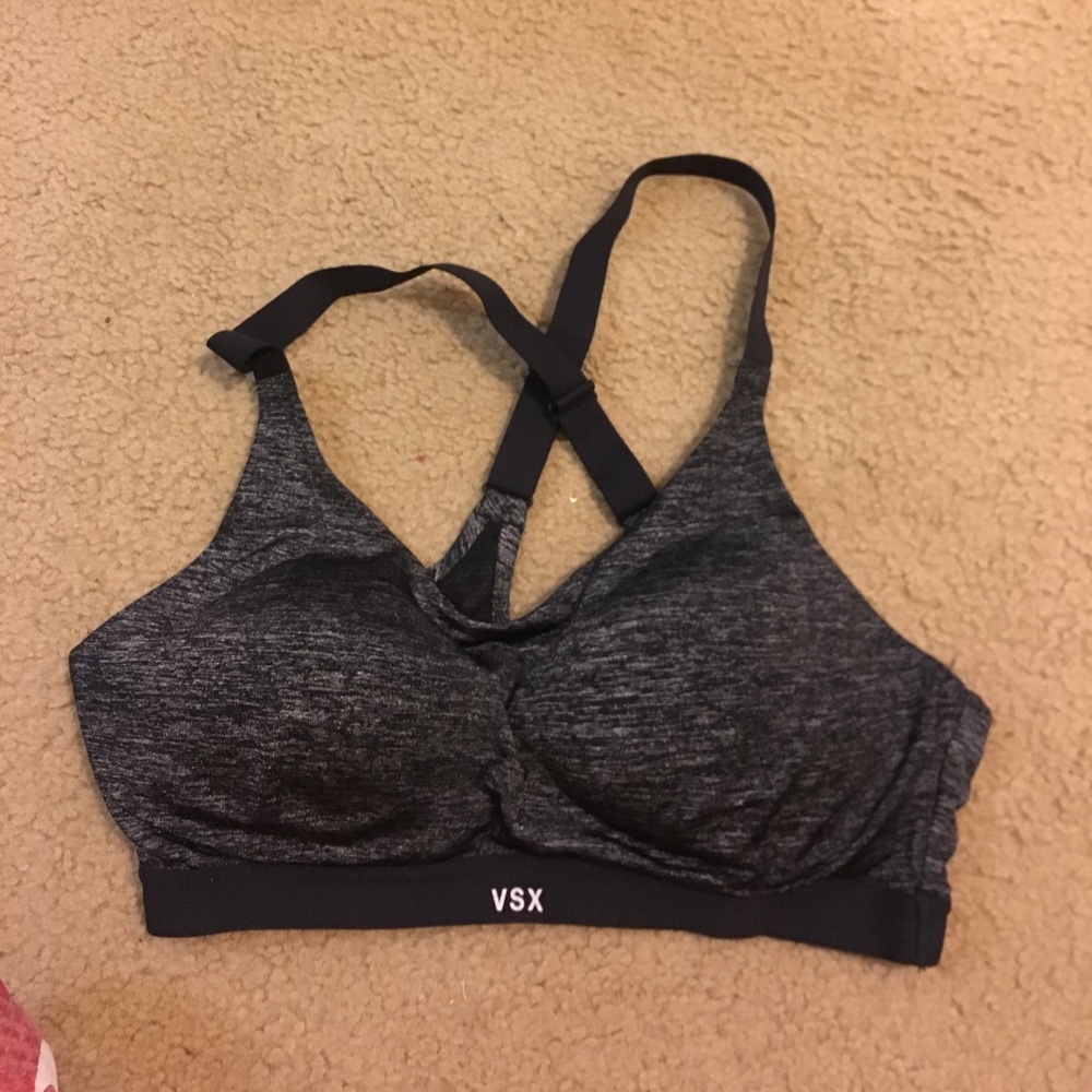 Victoria's secret padded sports bra light padding
