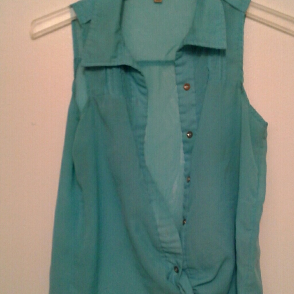 TOP SHEER W/Tied at the Tummie/CUTEEEE
