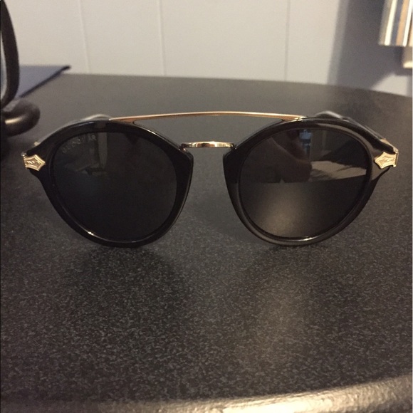 Gucci Round-Frame Acetate Sunglasses - Picture 5 of 5