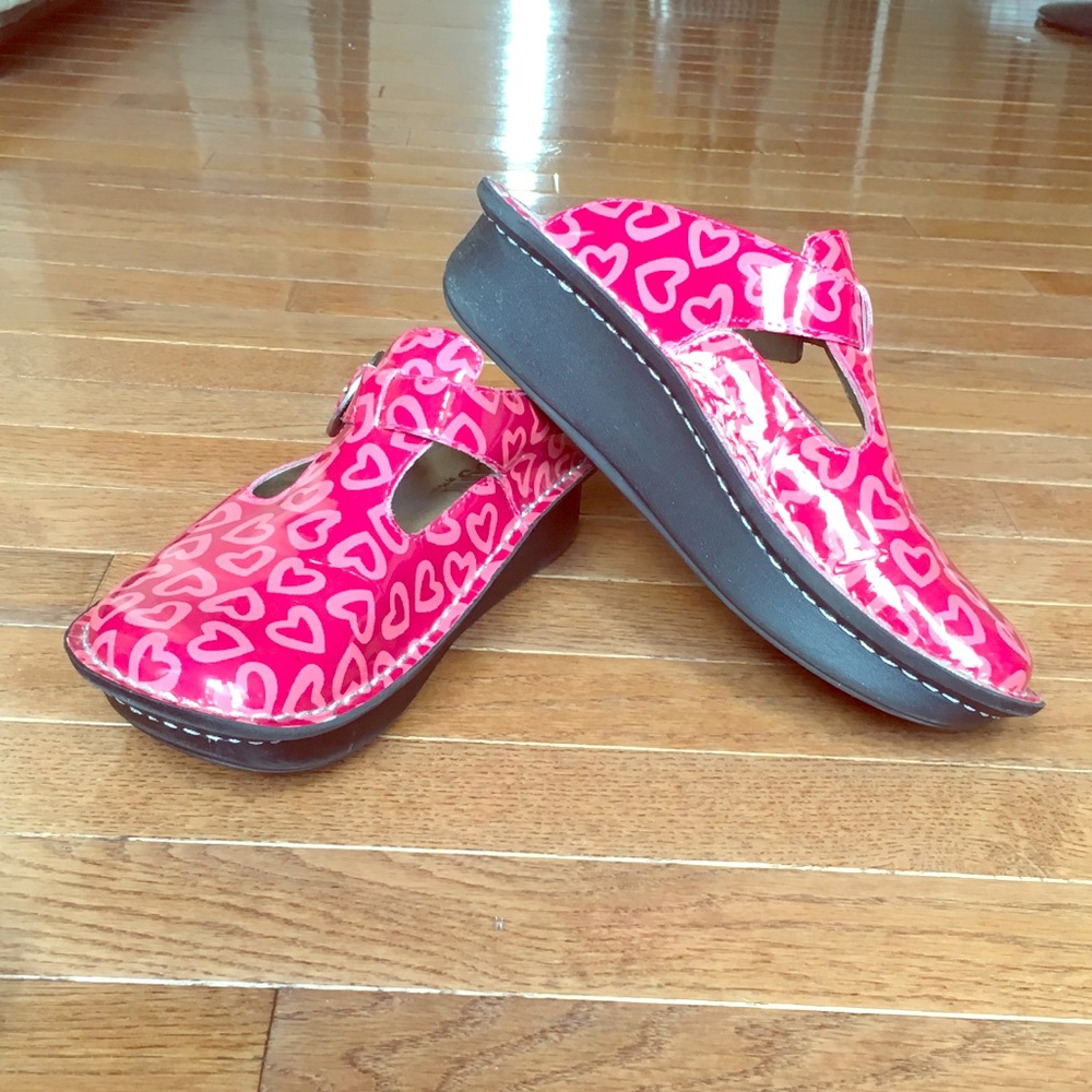 Pink hearts Alegria shoes