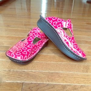 Pink hearts Alegria shoes