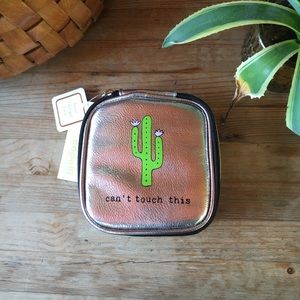 🌸🌵Metallic Silver Cactus Case🌵🌸
