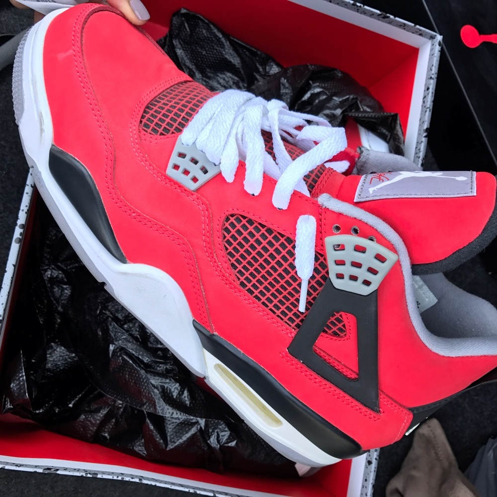 AIR JORDAN TORO BRAVO 4s SIZE 10