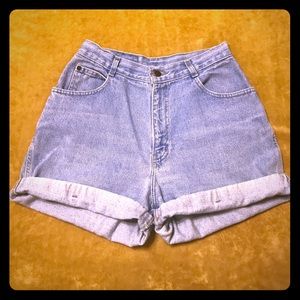Vintage High Waisted Light Wash Denim Jean Shorts