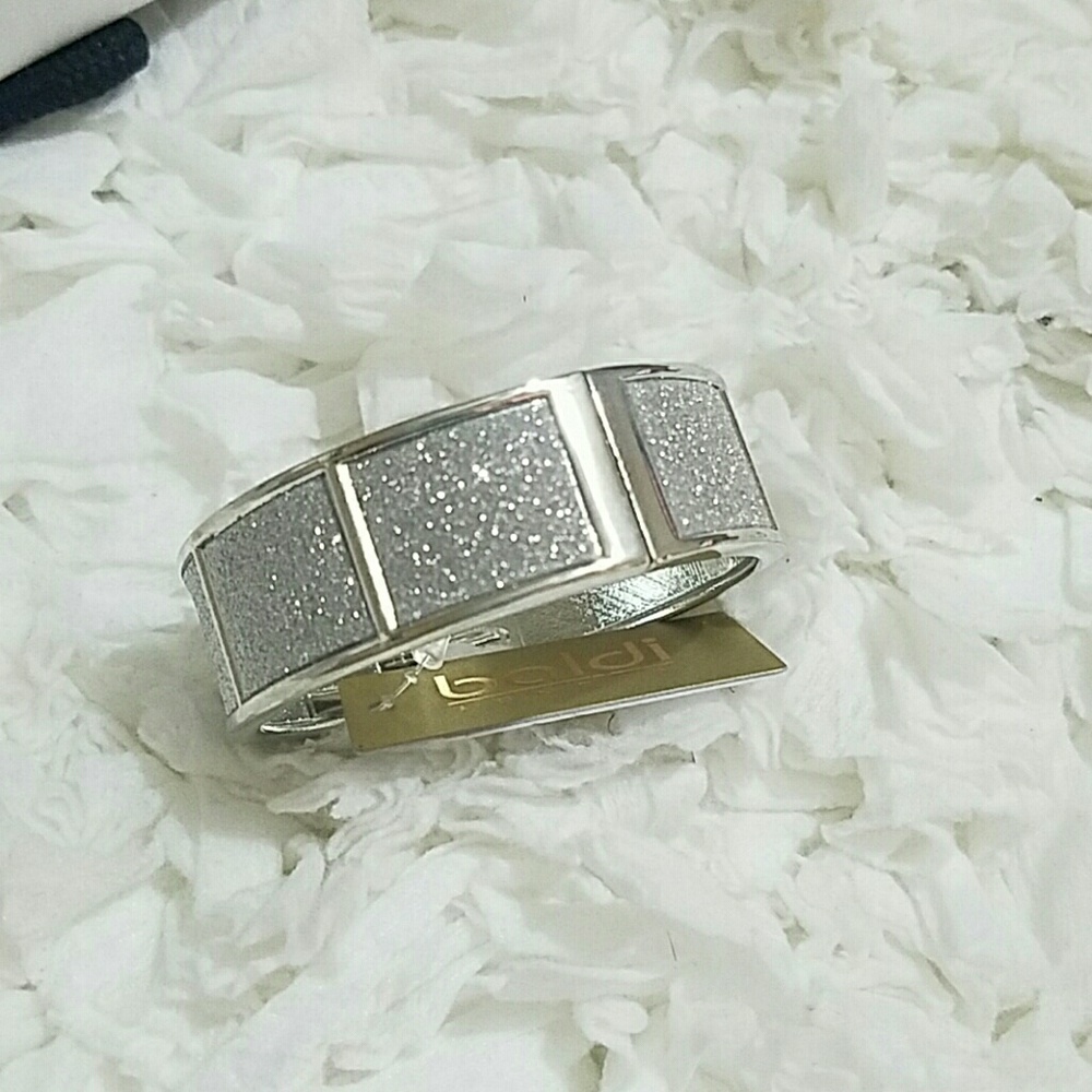Beautiful sparkly bracelet