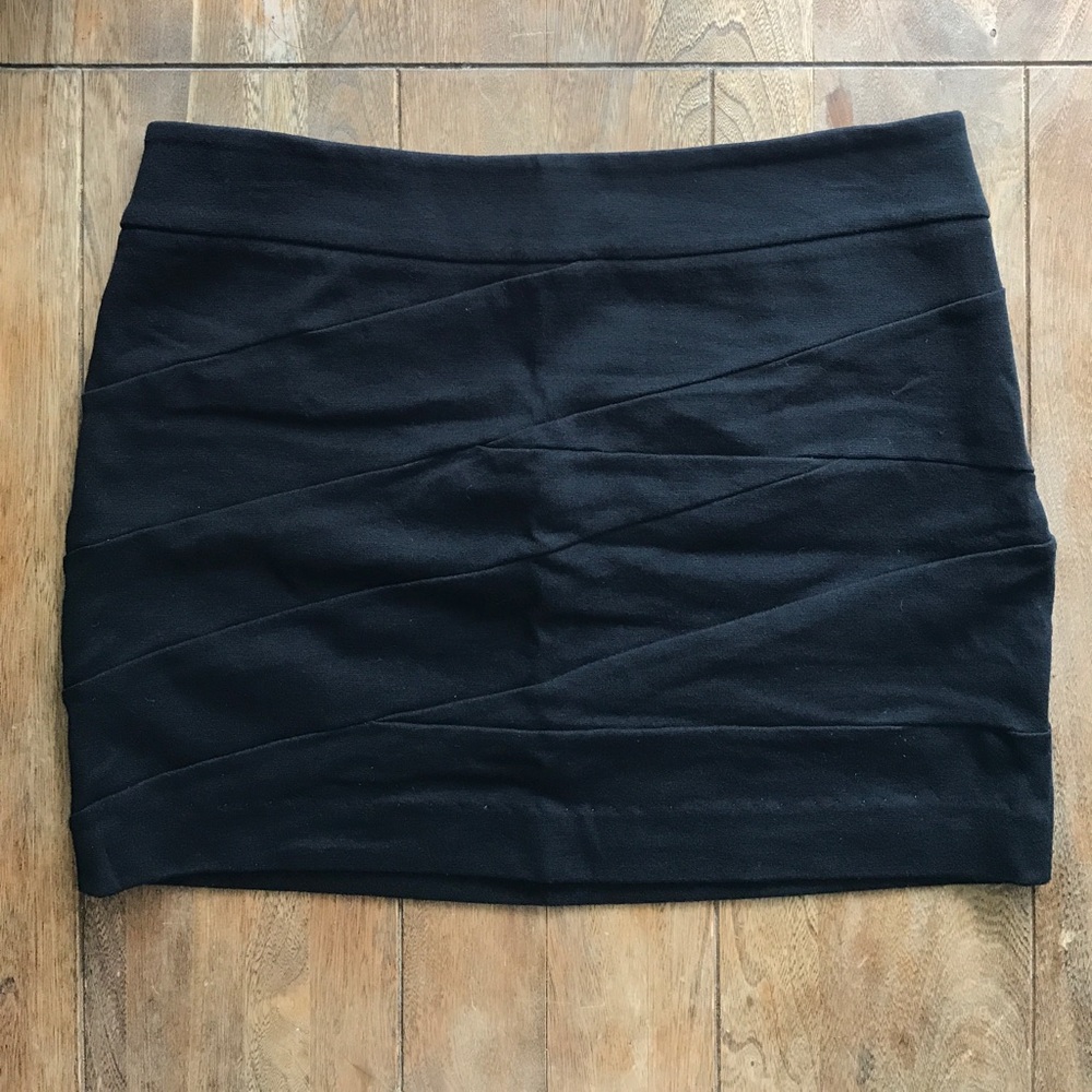 Express black skirt, size 4