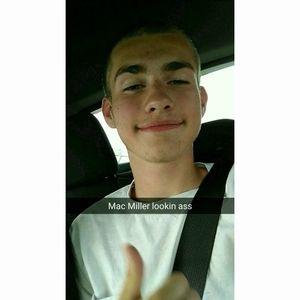 Meet your Posher, Ethan