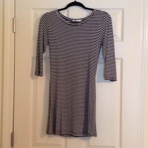 Heart Hips- Striped Quarter Sleeve Dress