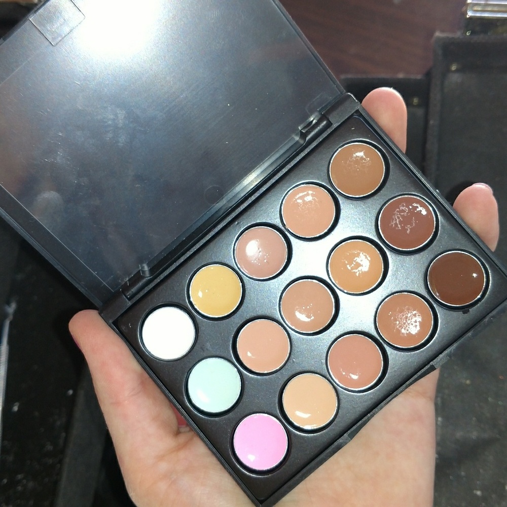 Contour pallet