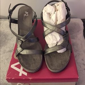 Silver wedges