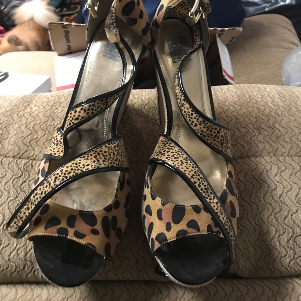 Leopard wedges