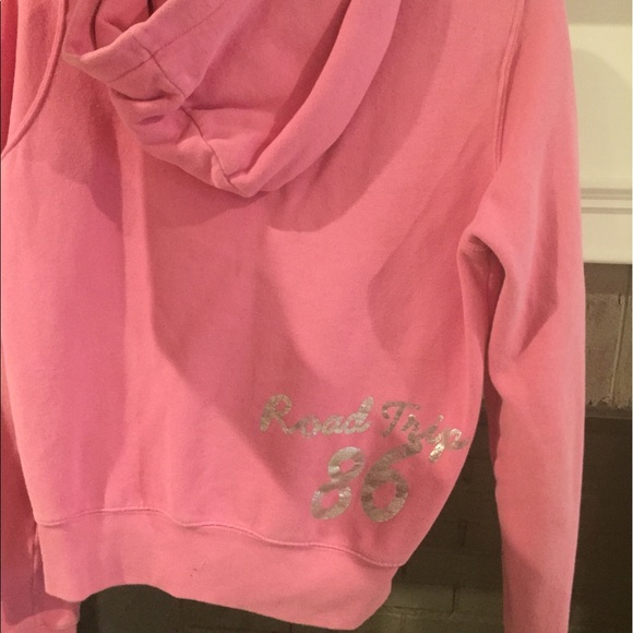 VS pink hoodie sweatshirt bundle - Picture 4 of 7