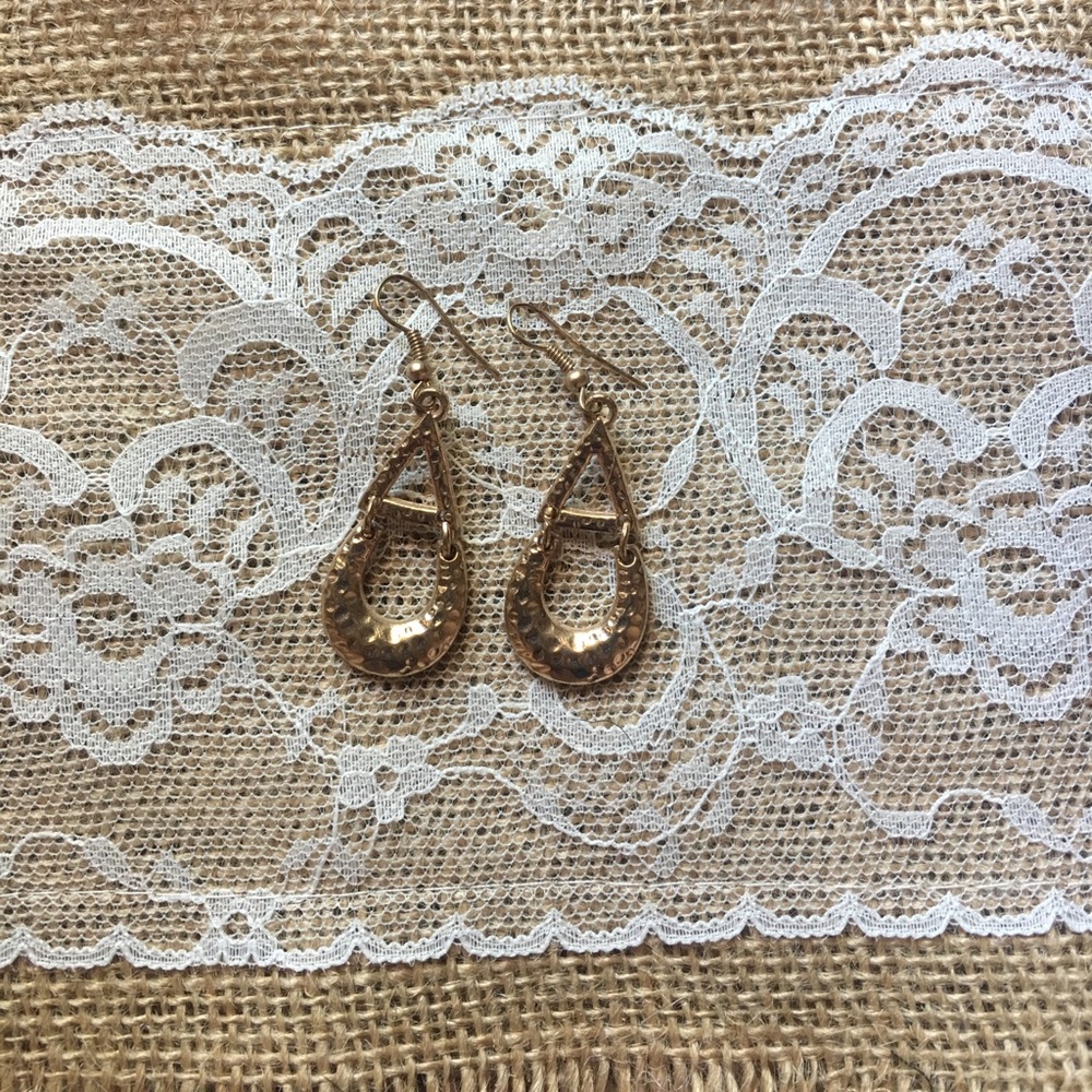 Gold color earrings!