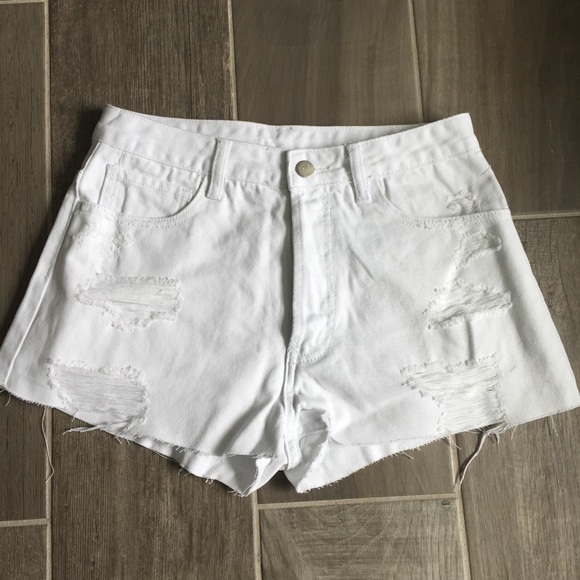 Viscosity Pants - Nora White Distressed Denim Shorts