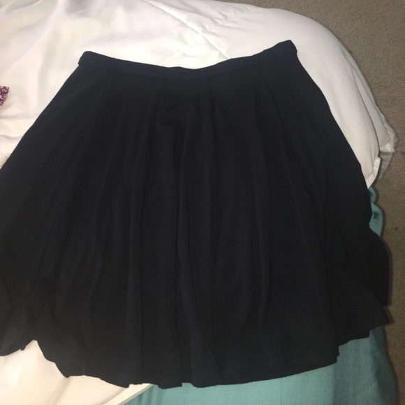 soft black skirt - Picture 1 of 2