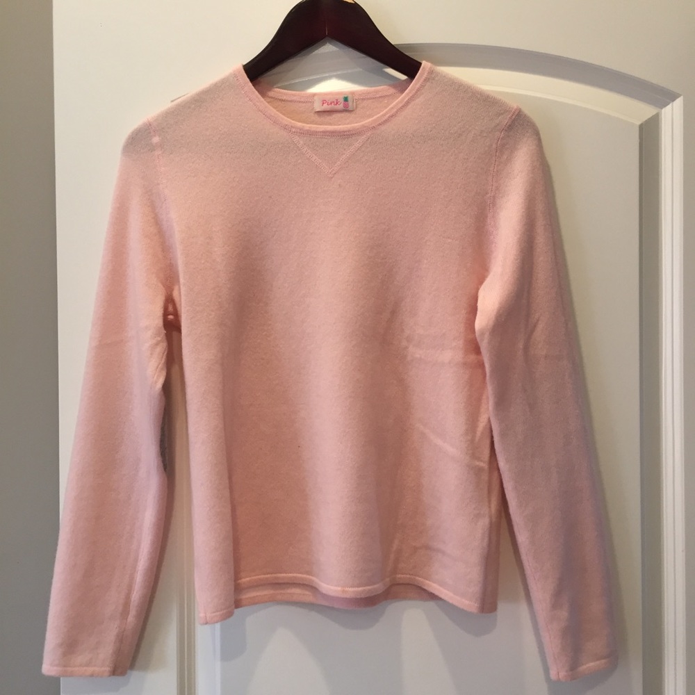 Pink 100% cashmere sweater. Gray elbow patches.