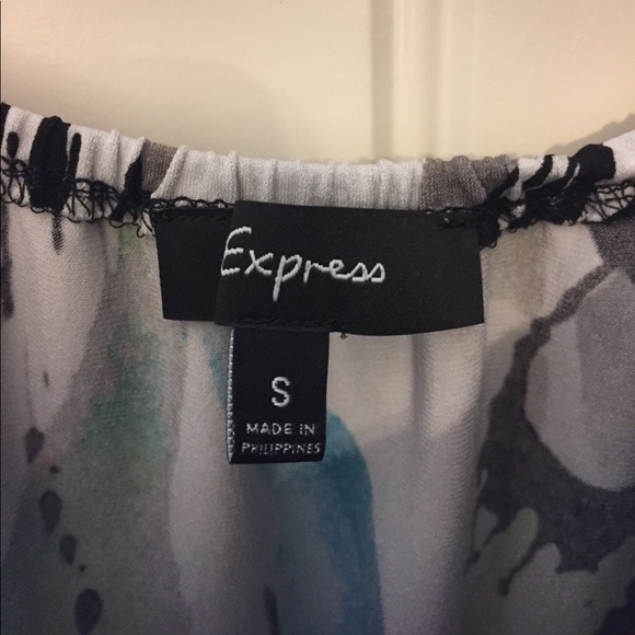 Like New Express Top - Picture 2 of 2