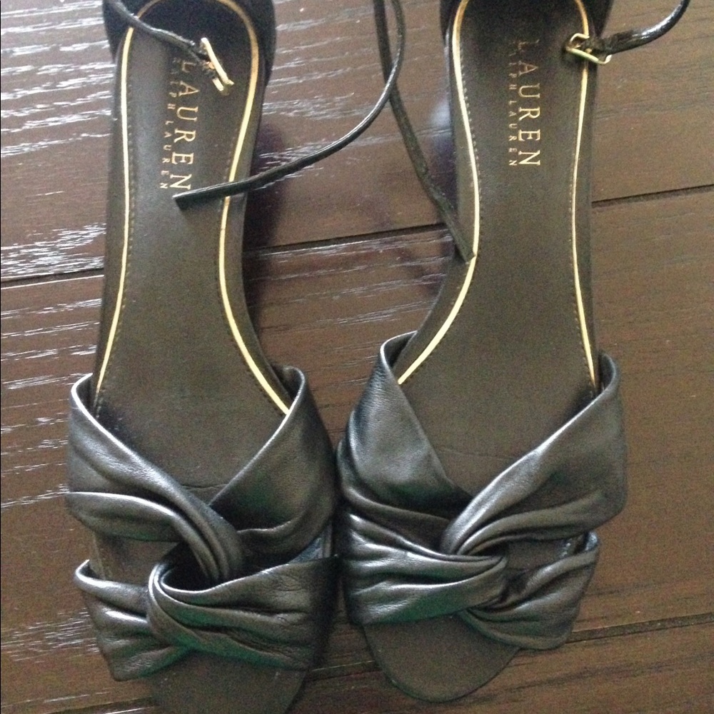 Lauren Ralph Lauren sandals size 8.5