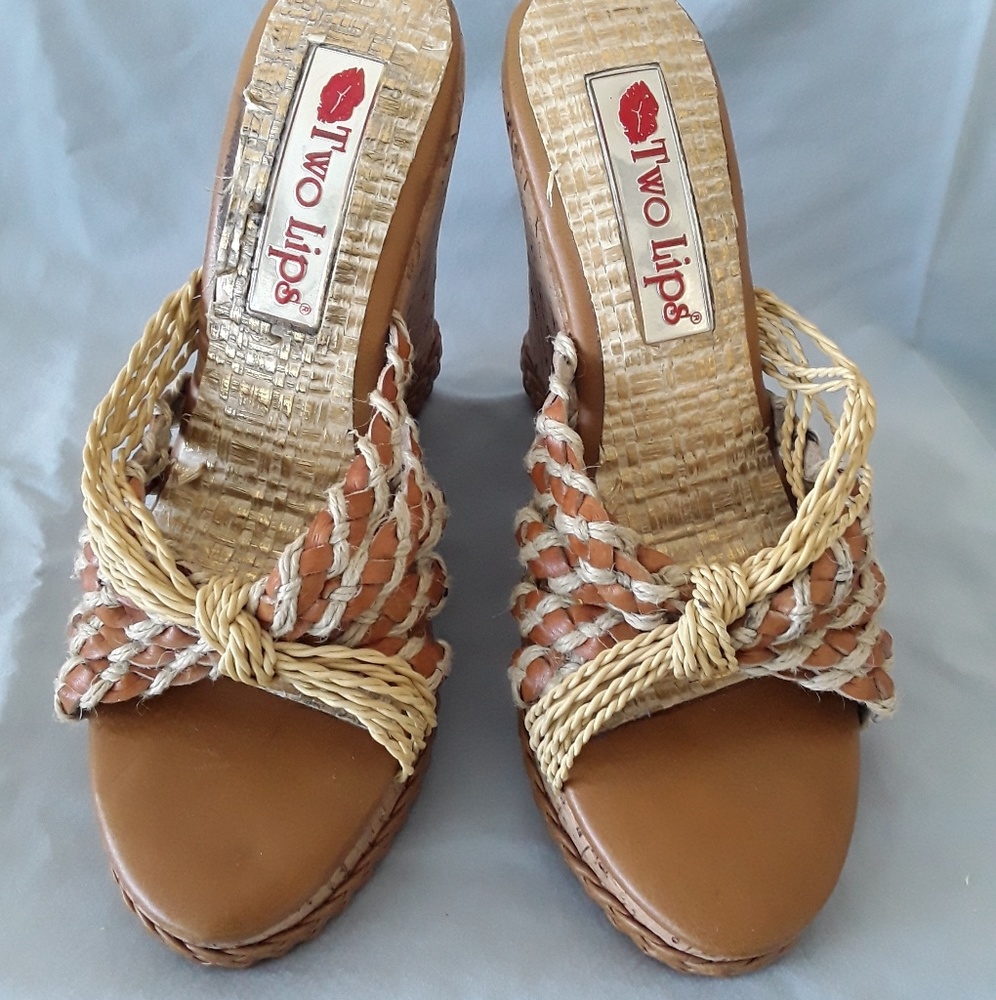 Two Lips Straw Wedge 3.5" Wedge Cork Sandal Sz 6