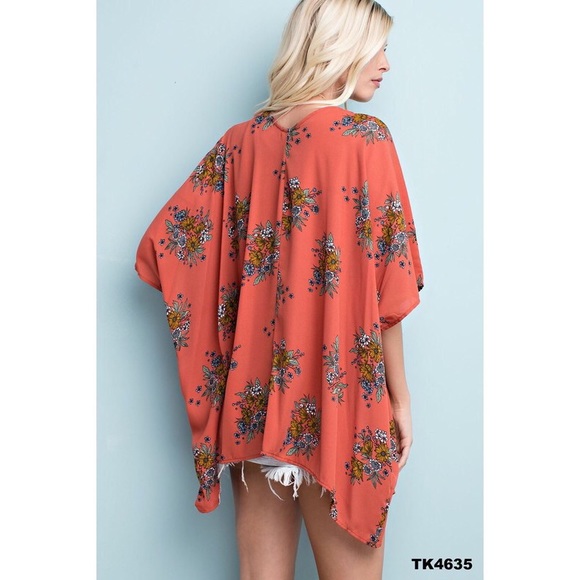 • LAST• Cross The Garden Floral Kimono - Picture 3 of 5