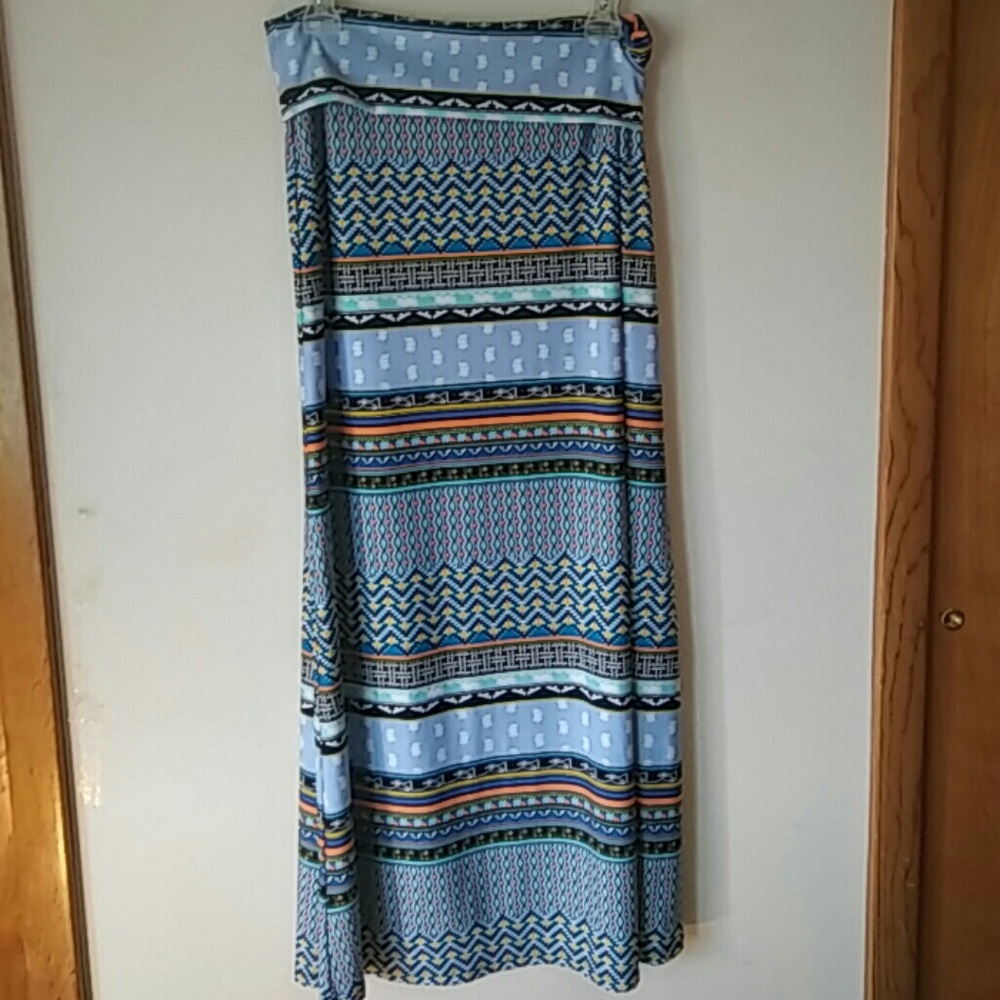 SOHO APPAREL Long Boho Maxi Skirt Sz Medium