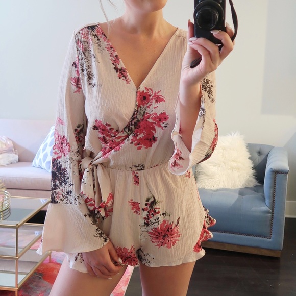 🌺Floral Wrap Romper: ROSE - Picture 2 of 5