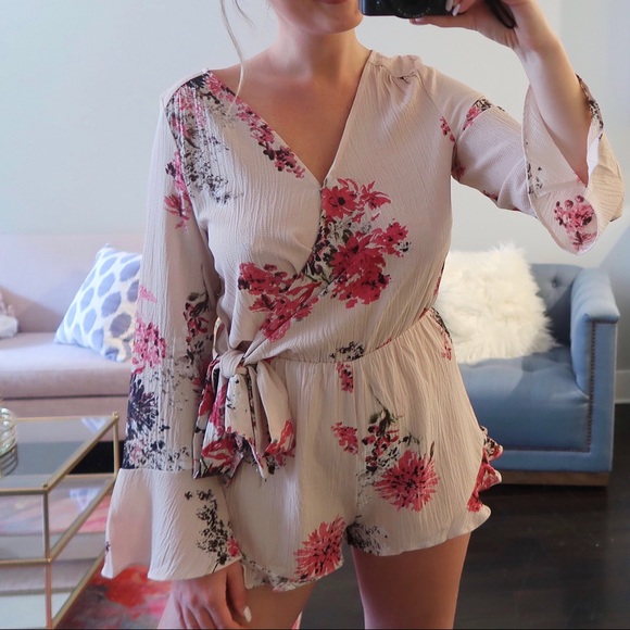 🌺Floral Wrap Romper: ROSE - Picture 4 of 5