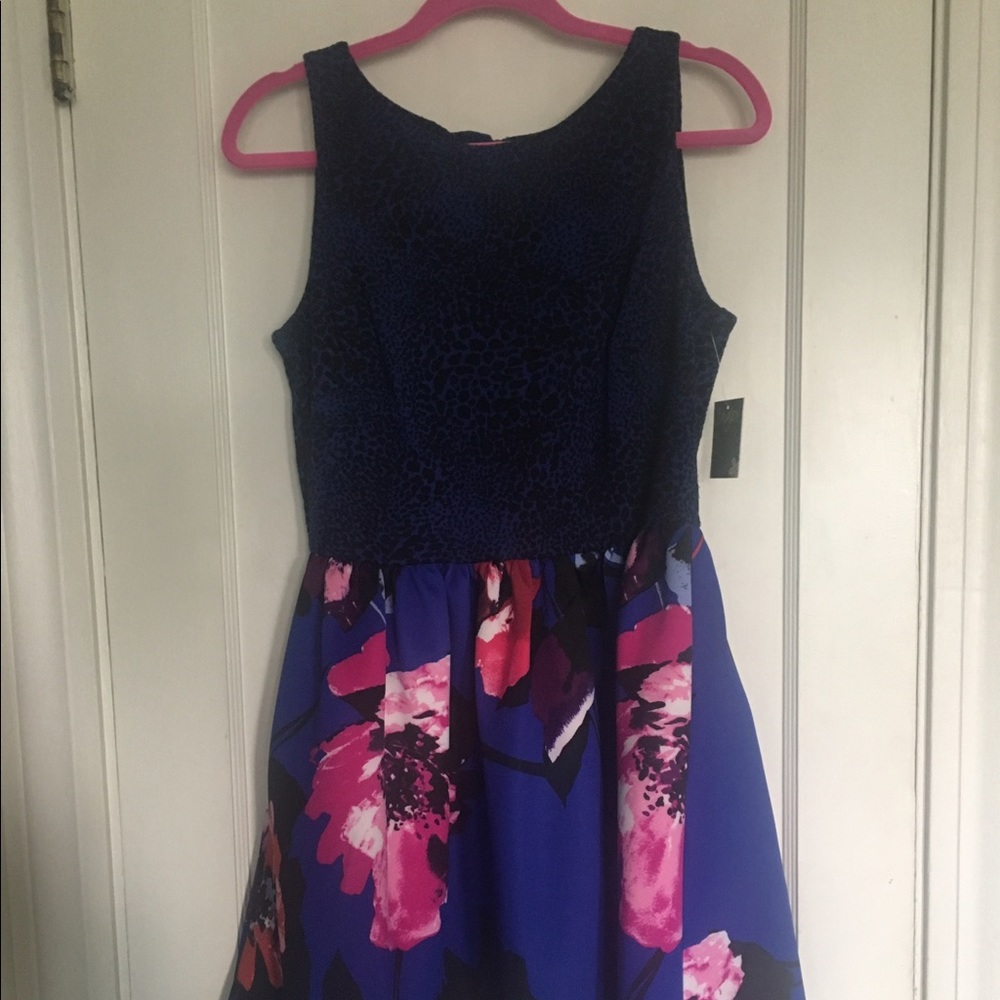 Taylor Sleeveless Animal/Floral Dress