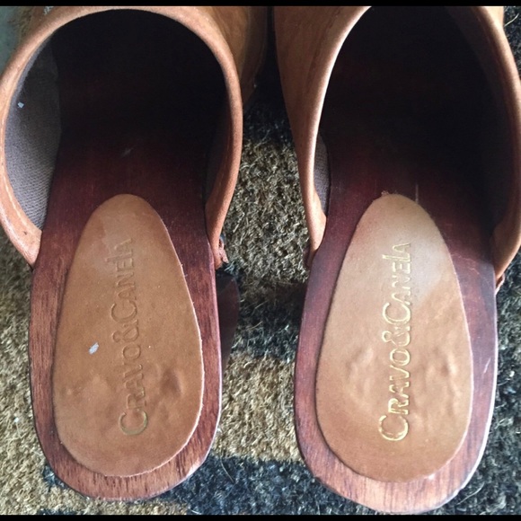 Vintage Cravo and Canela Brazil clog heels - Picture 2 of 4