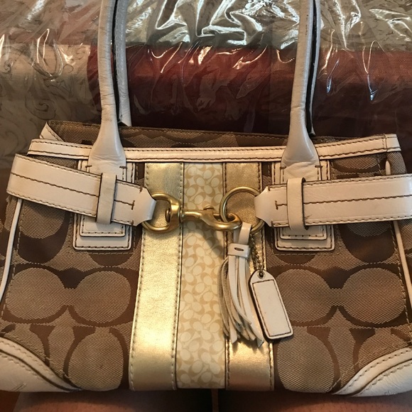 Coach classic shoulder bag - Picture 1 of 3