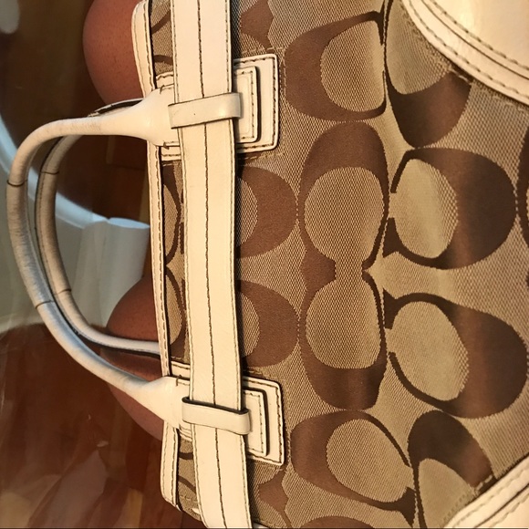 Coach classic shoulder bag - Picture 3 of 3