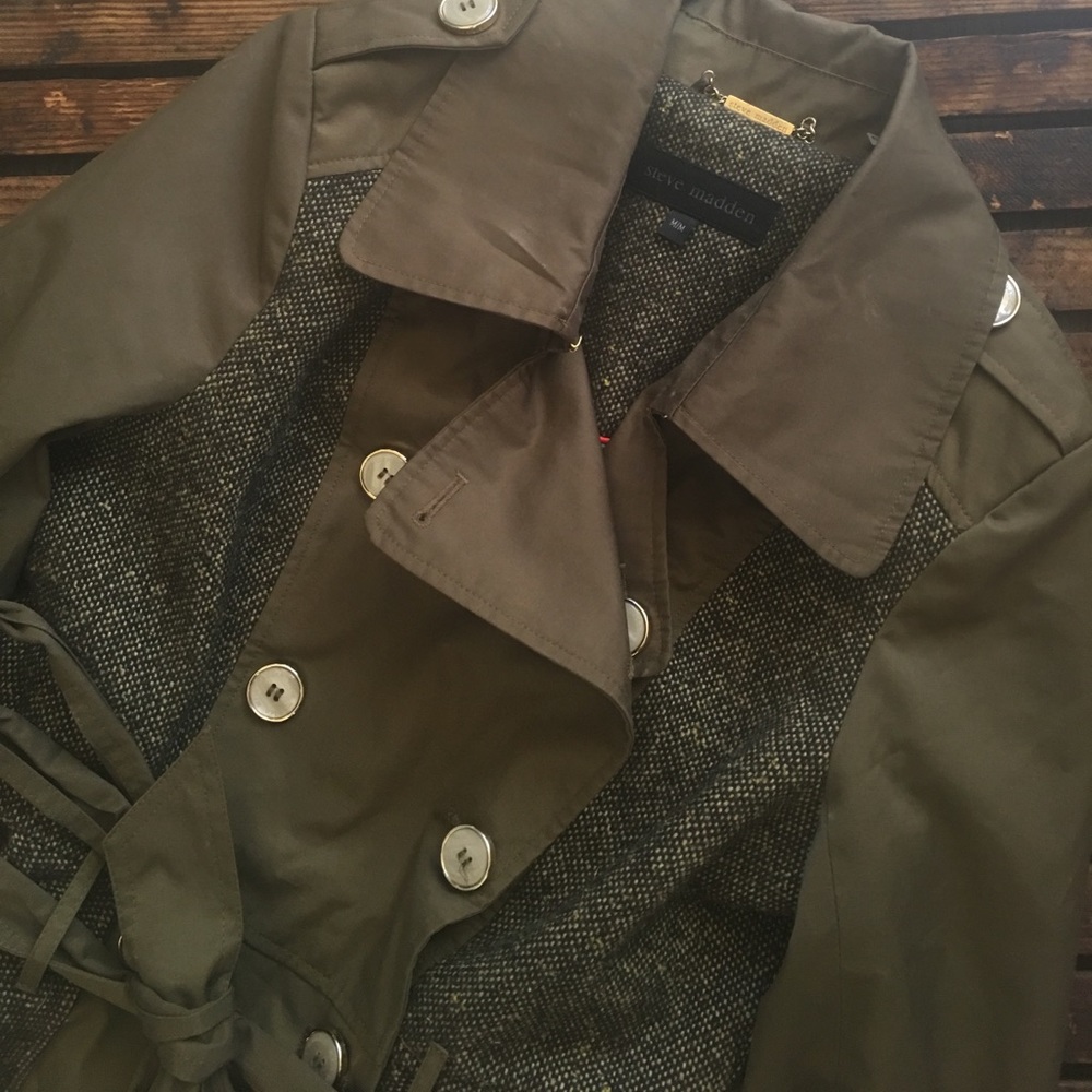 Steve Madden Olive Raincoat with tweed accent - Picture 2 of 4