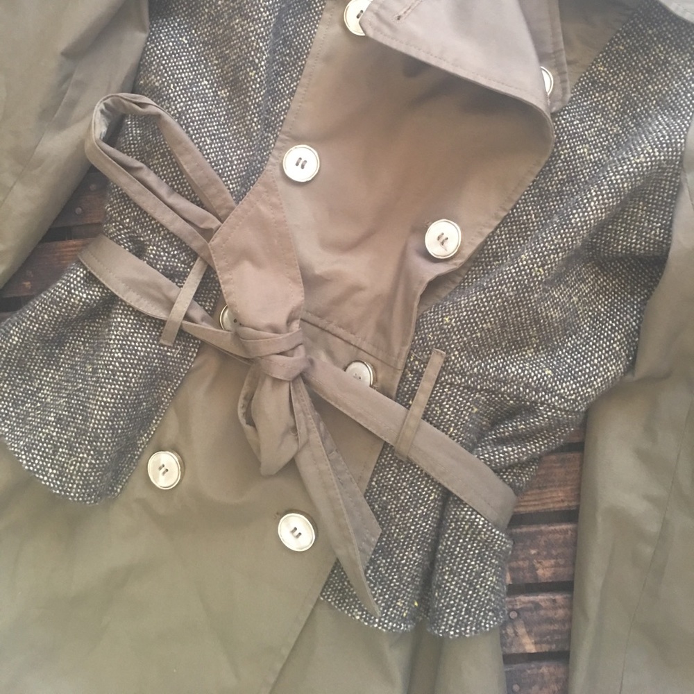 Steve Madden Olive Raincoat with tweed accent - Picture 3 of 4
