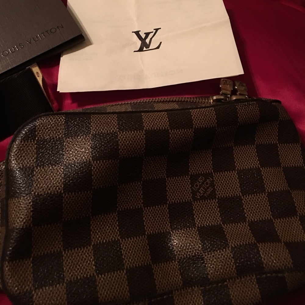 LV Fp  Authentic 100 %500 USD Firm
