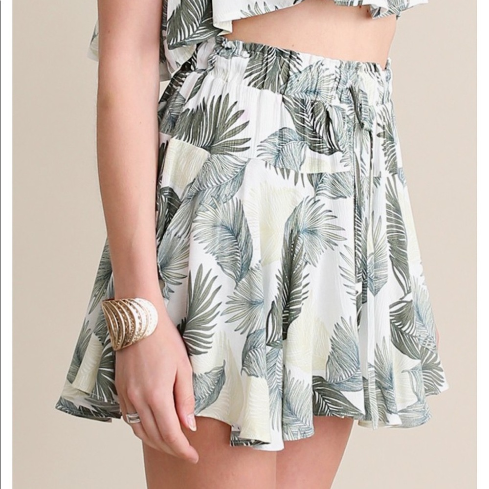 Palm Springs Skort - Picture 7 of 8