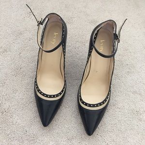 Levity heels