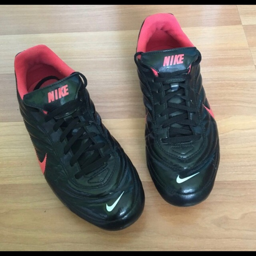 Women's Nike Soccer Cleats