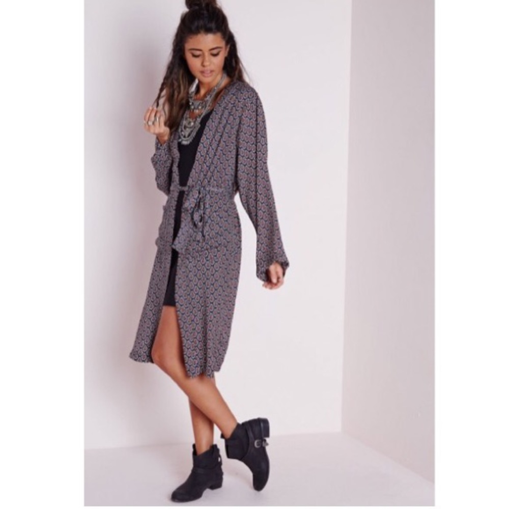 MISSGUIDED paisley print kimono